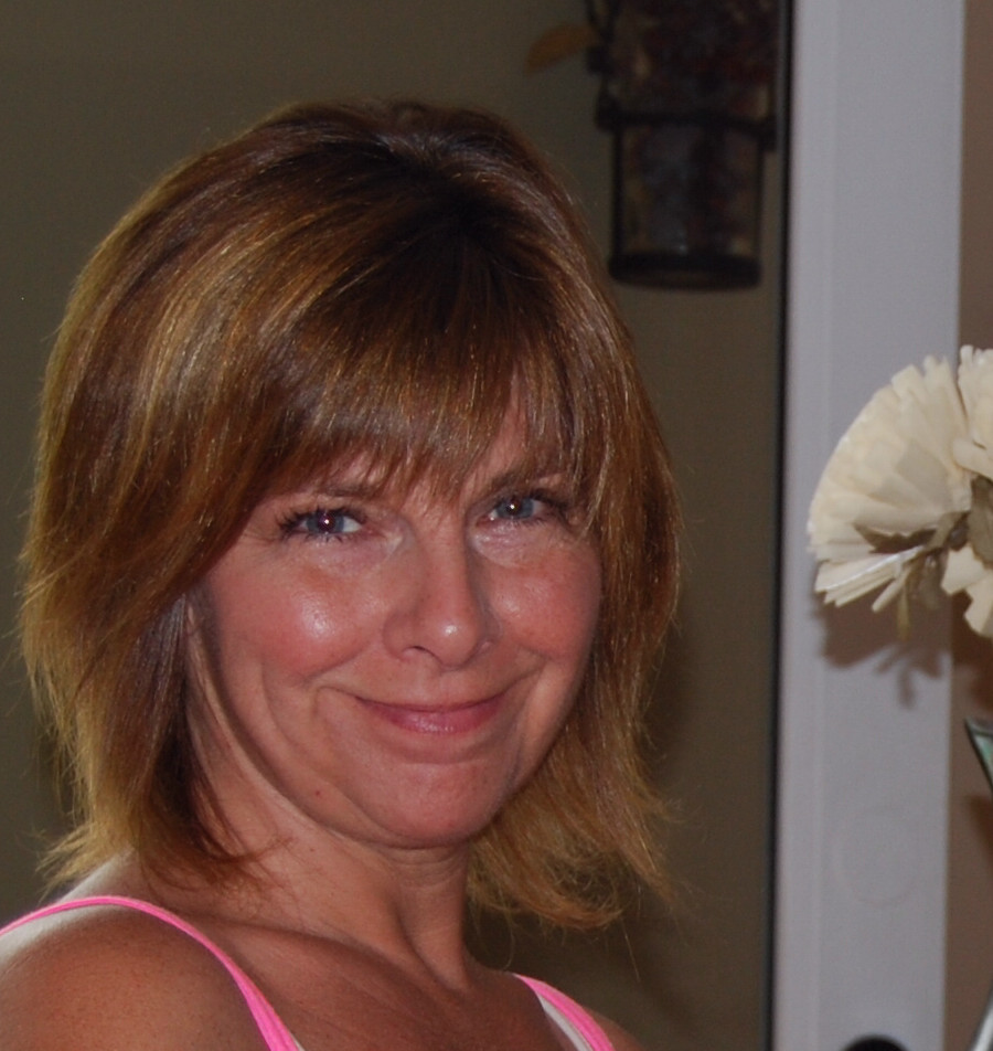 Tami ~ Owner, Master Stylist / Colorist